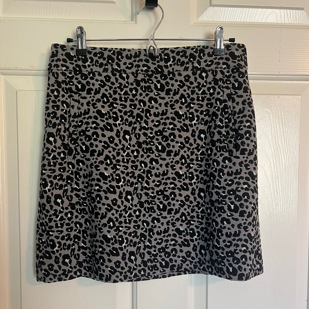Loft grey leopard print mini skirt